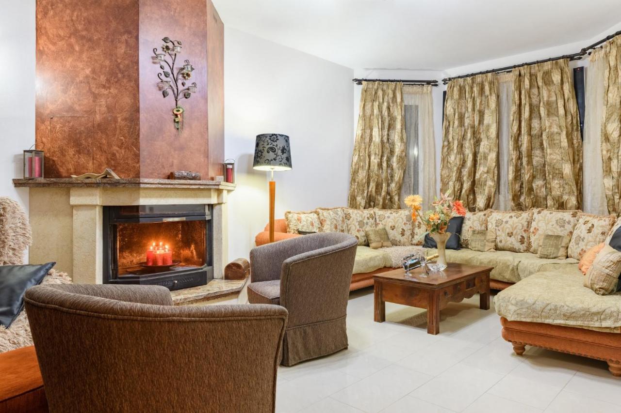 Danae By Corfu Escapes *